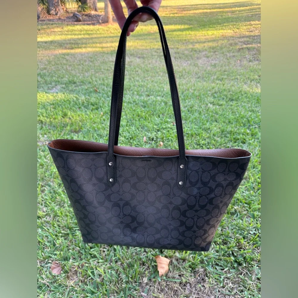 STAR WARS X COACH TOTE BLACK SILVER EUC - Picture 5 of 13